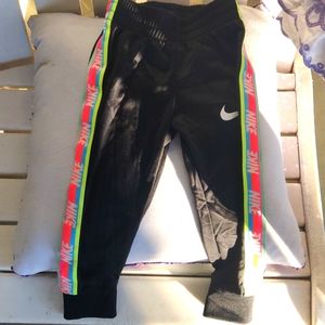 Nike sports pants for bot 2 T New